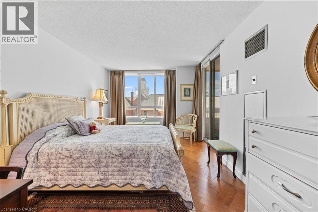 2287 LAKESHORE Boulevard W Unit# 301 — photo 19