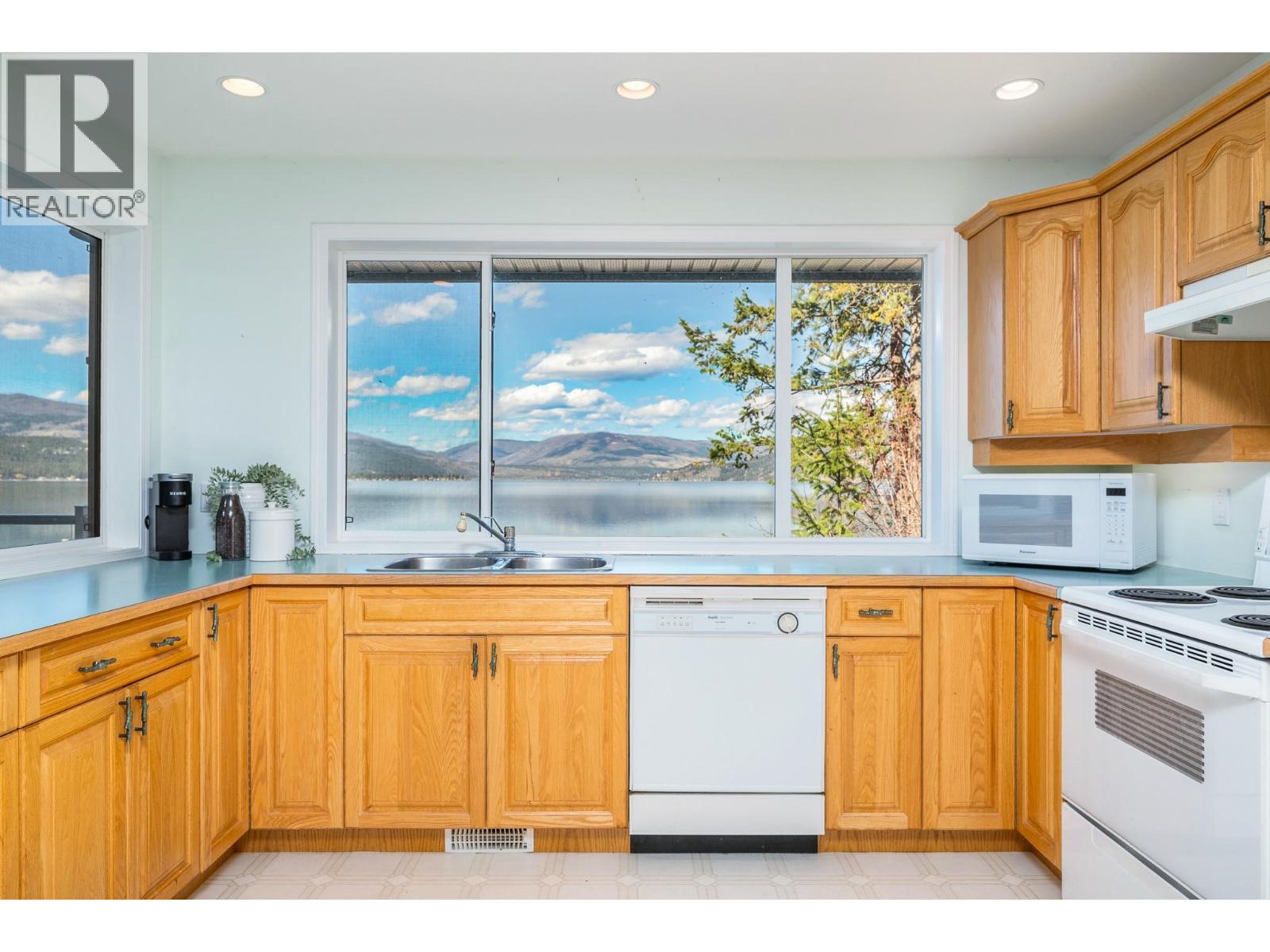 9707 DELCLIFFE ROAD - 12