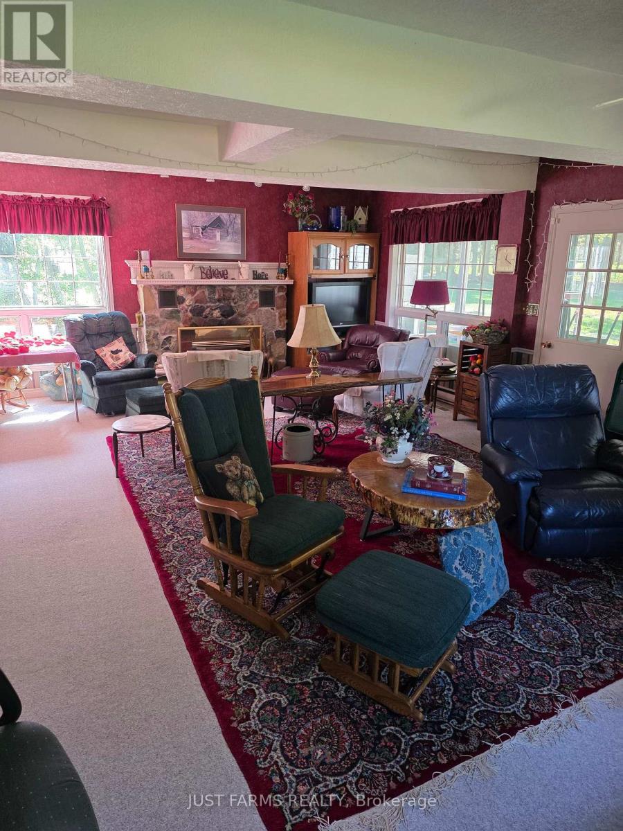 6646 LAKESHORE ROAD Property Photo