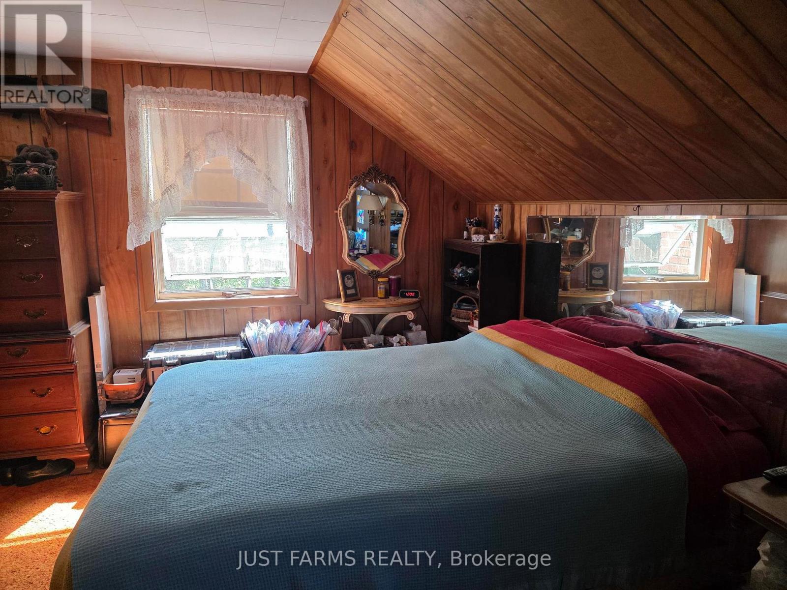 6646 LAKESHORE ROAD Property Photo