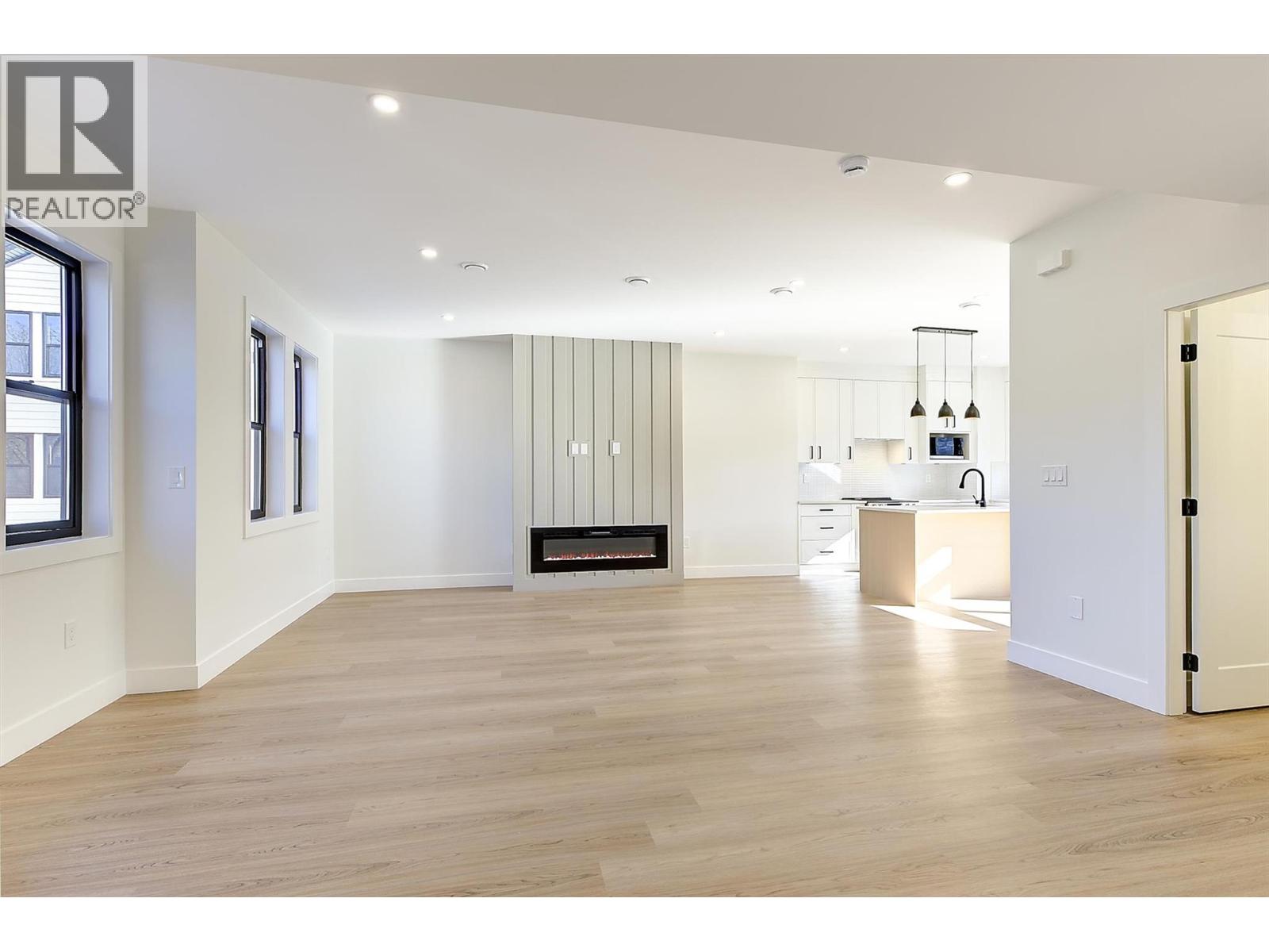 3590 Redecopp Road Unit# 3, Lake Country