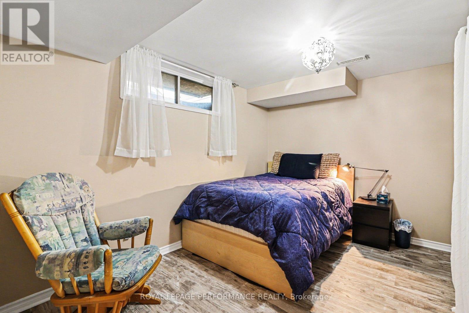 897 PARADISE CRESCENT - 21