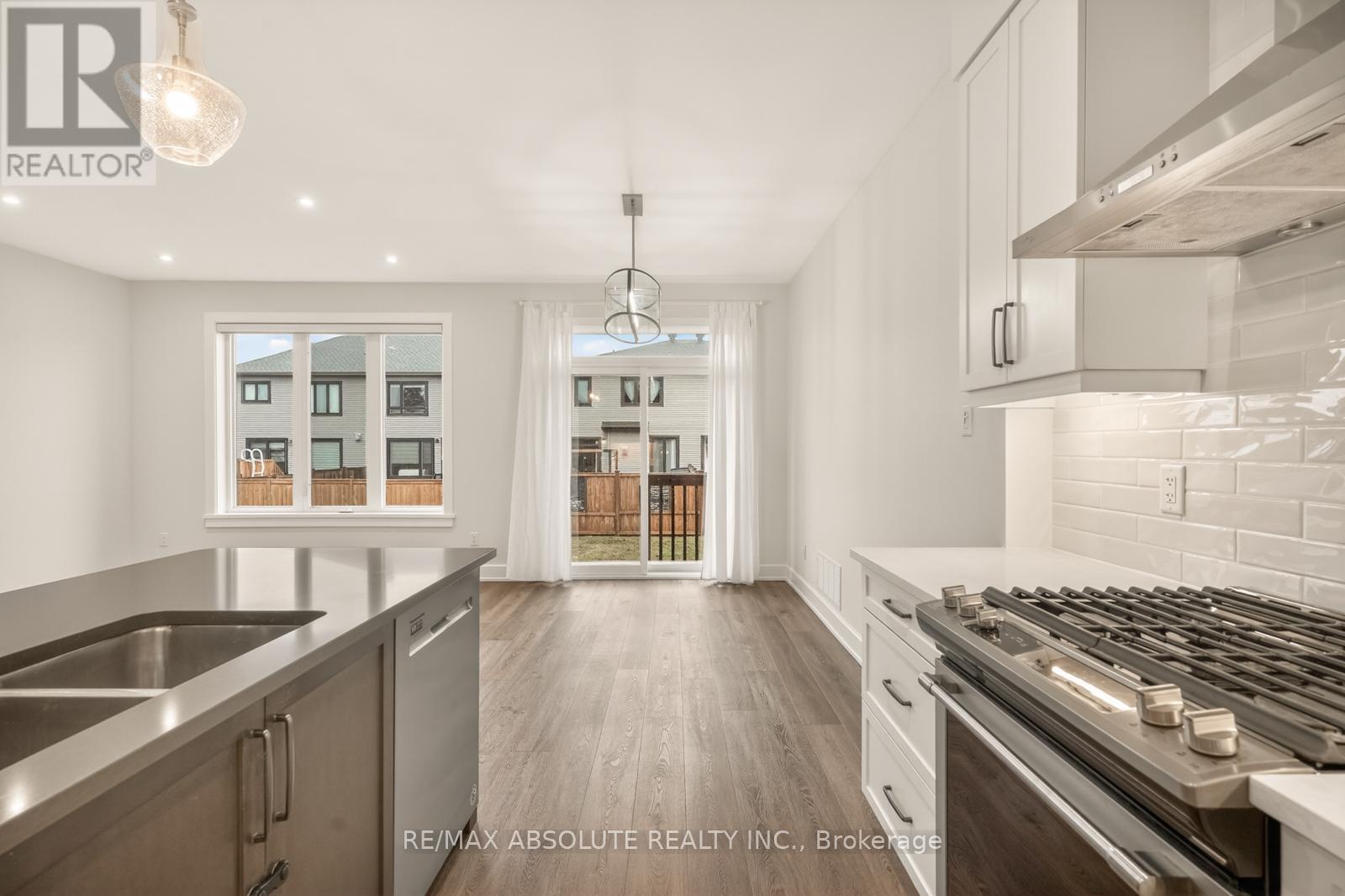8 TABER STREET - 10