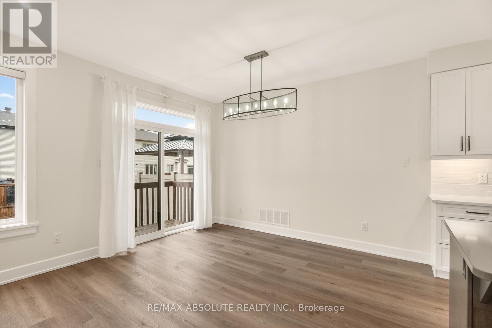 8 TABER STREET - 11