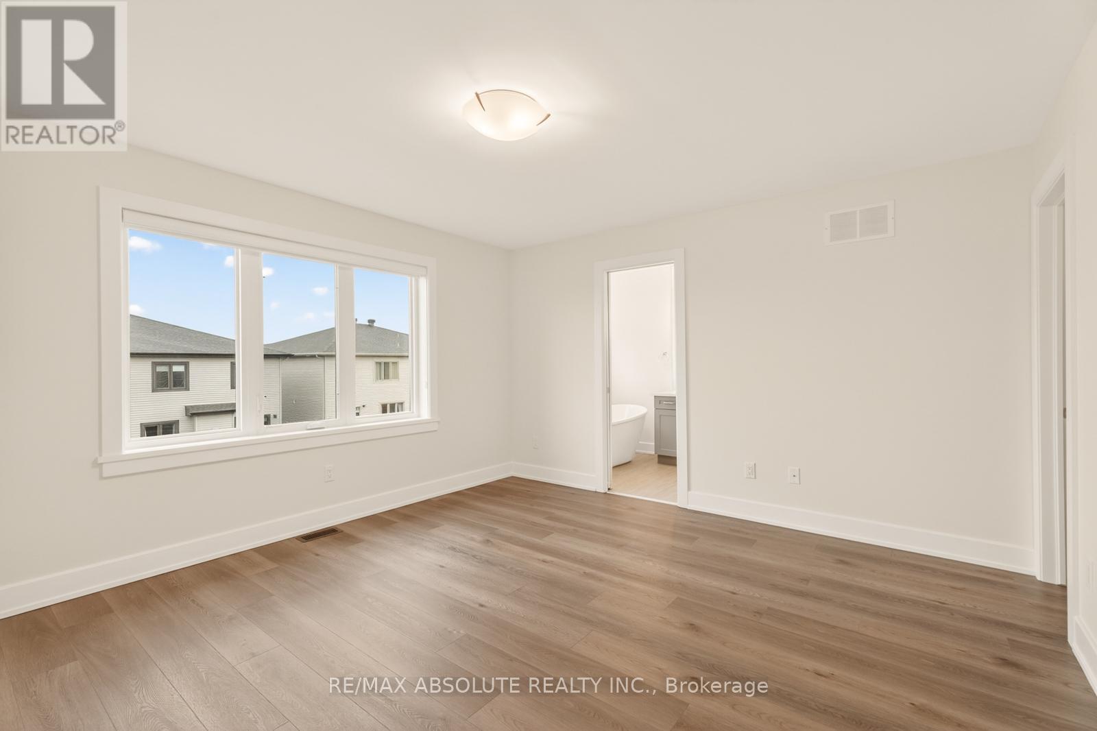 8 TABER STREET - 18