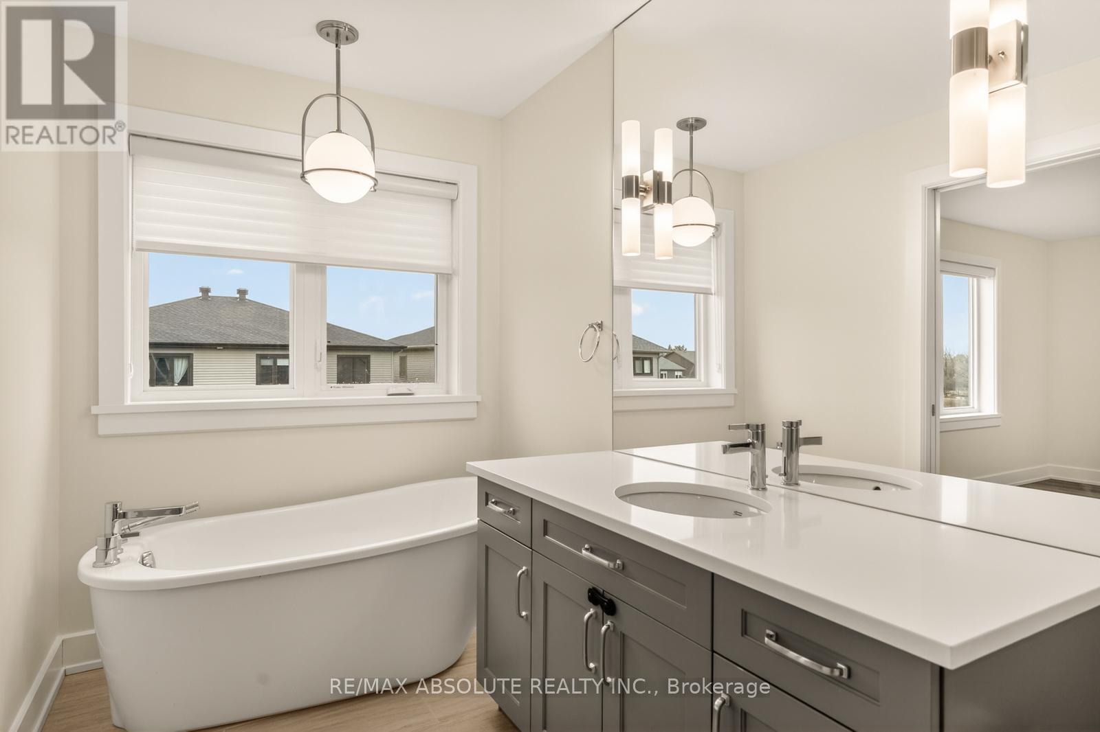 8 TABER STREET - 22