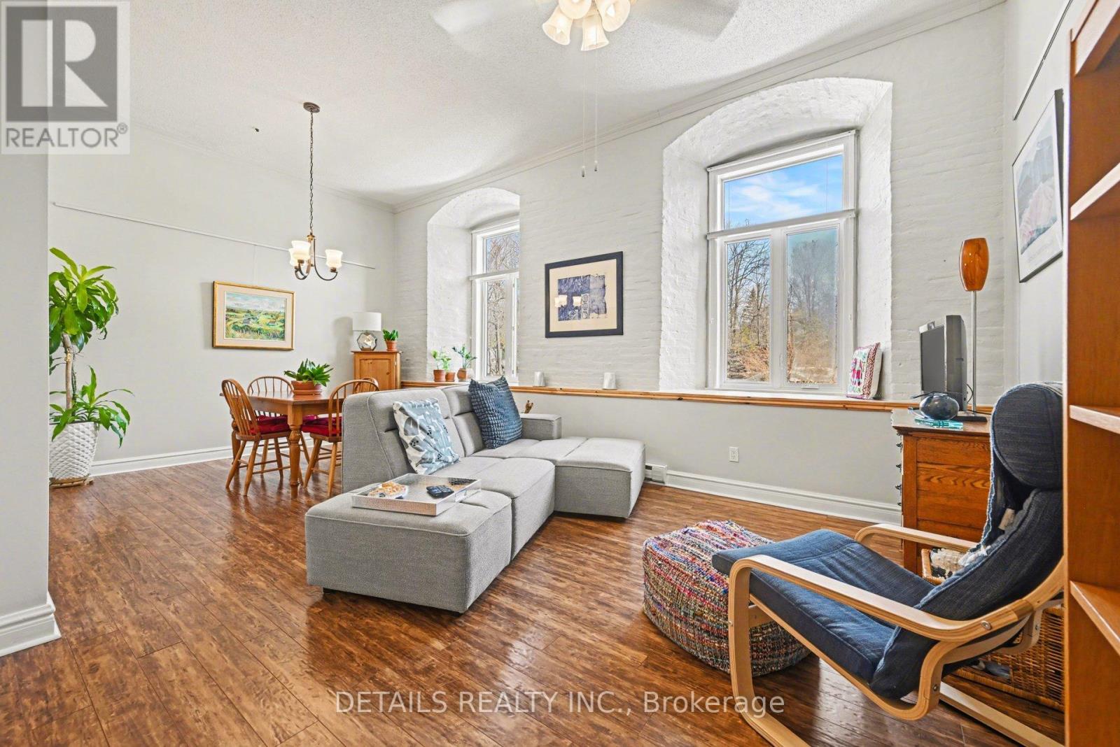 #311 1 ROSAMOND STREET E - 11