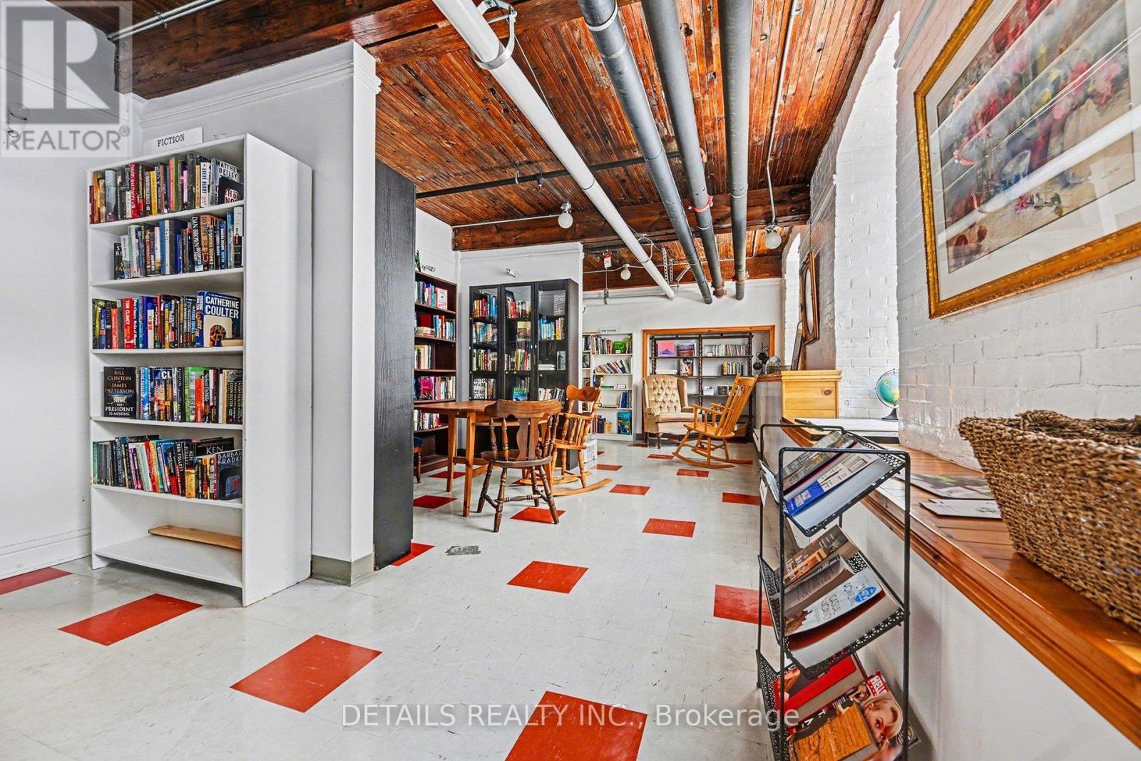 #311 1 ROSAMOND STREET E - 16
