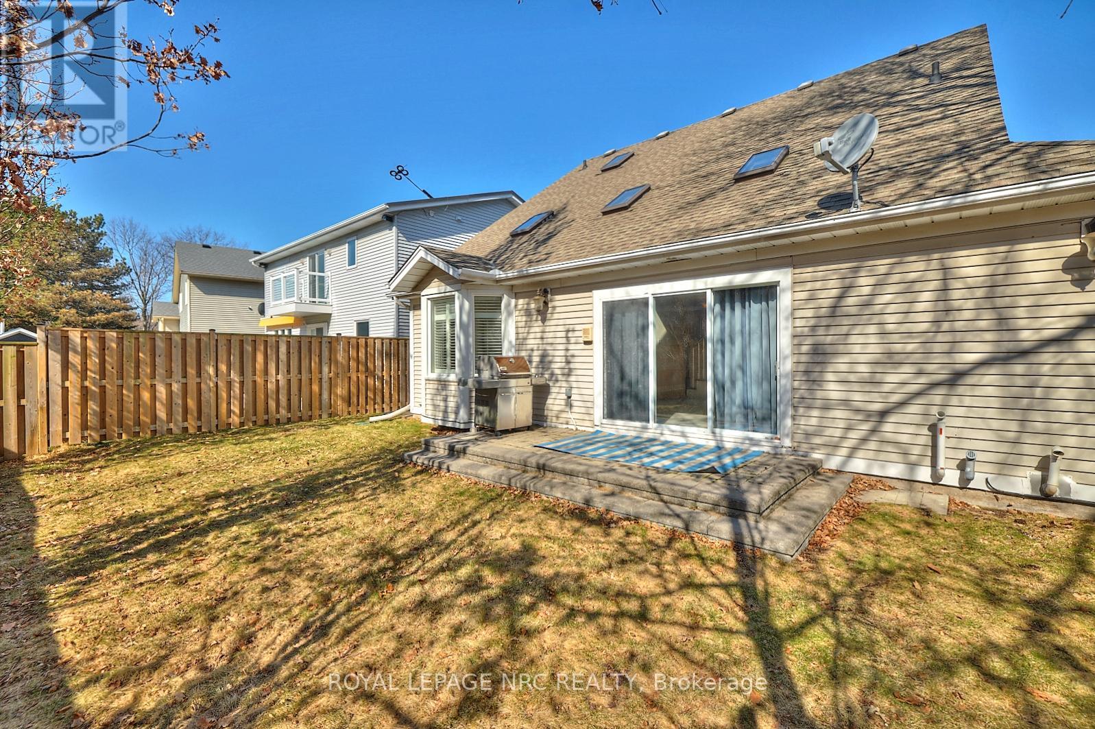 12 BRIGANTINE COURT - 32