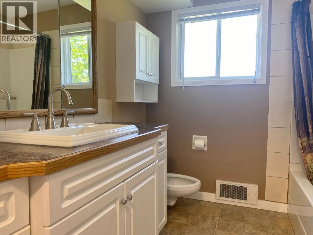 7437 VALLEY HEIGHTS DRIVE - 13