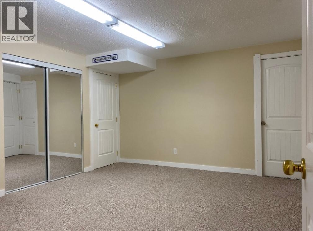 7437 VALLEY HEIGHTS DRIVE - 34