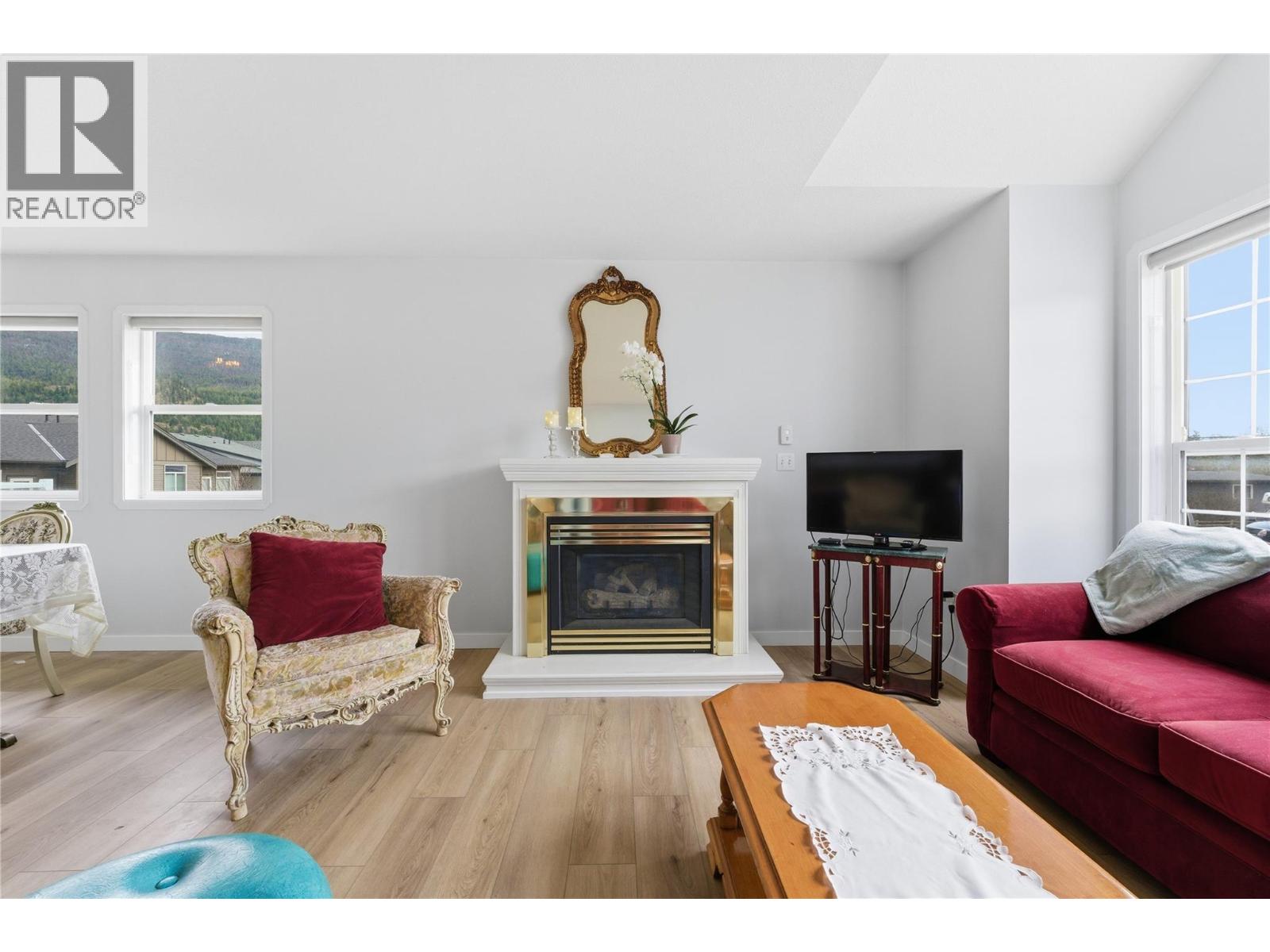 2160 OKANAGAN STREET - 8