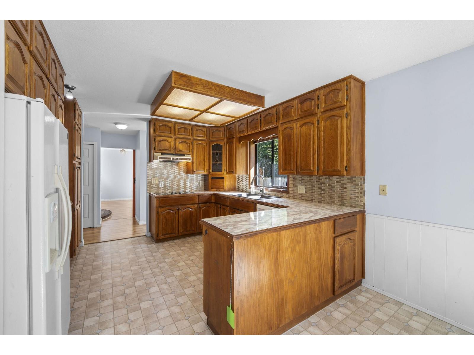 831 MYNG CRESCENT, Harrison Hot Springs, Harrison Hot Springs