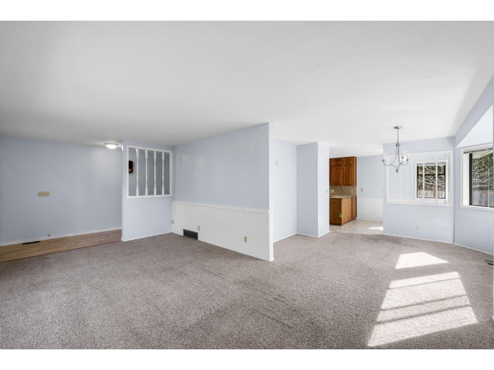 831 MYNG CRESCENT, Harrison Hot Springs, Harrison Hot Springs