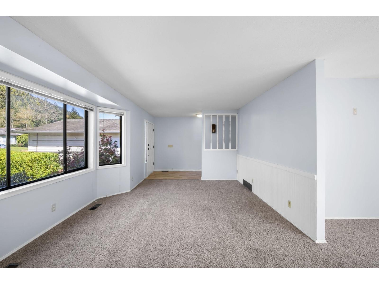 831 MYNG CRESCENT, Harrison Hot Springs, Harrison Hot Springs