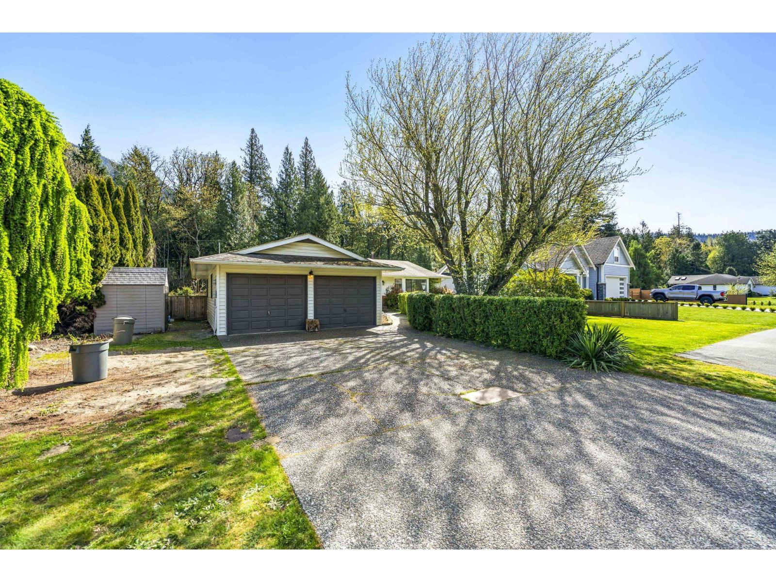 831 MYNG CRESCENT, Harrison Hot Springs, Harrison Hot Springs