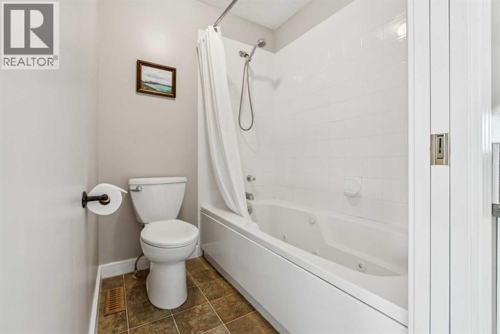 Single Family House 4 Level for Sale in  Candle Terrace SW Canyon Meadows Calgary 