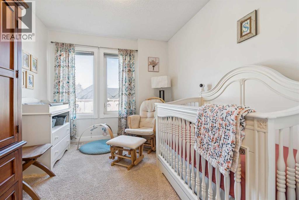 Single Family House 4 Level for Sale in  Candle Terrace SW Canyon Meadows Calgary 