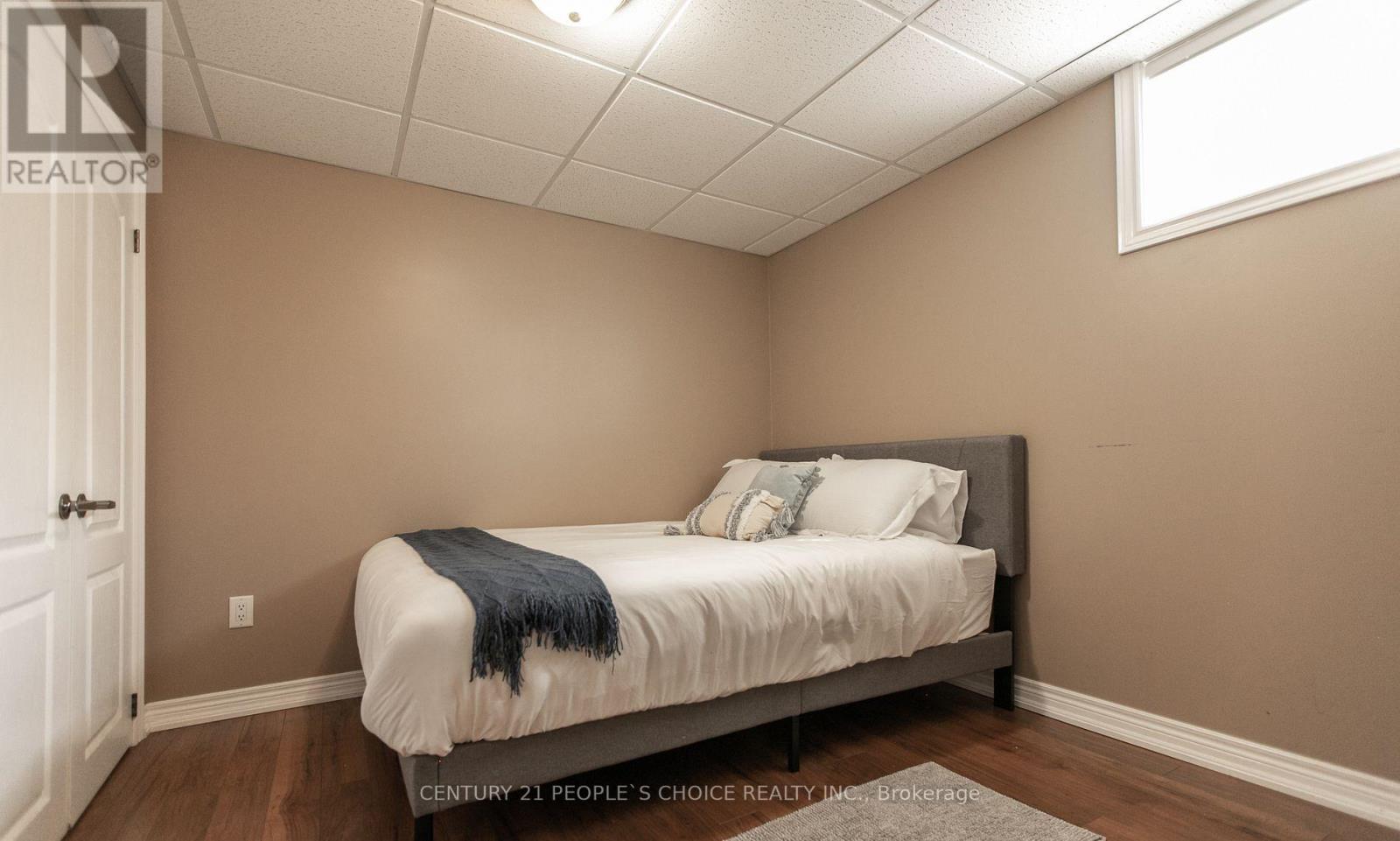 55 MARSELLUS DRIVE - 40