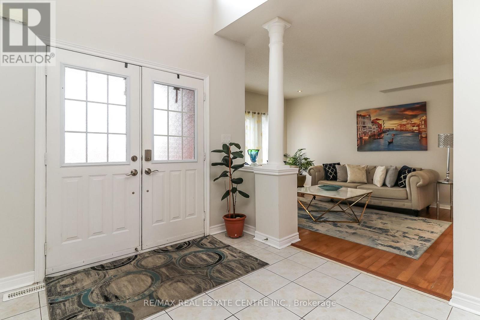 1 SANDRINGHAM DRIVE - 3