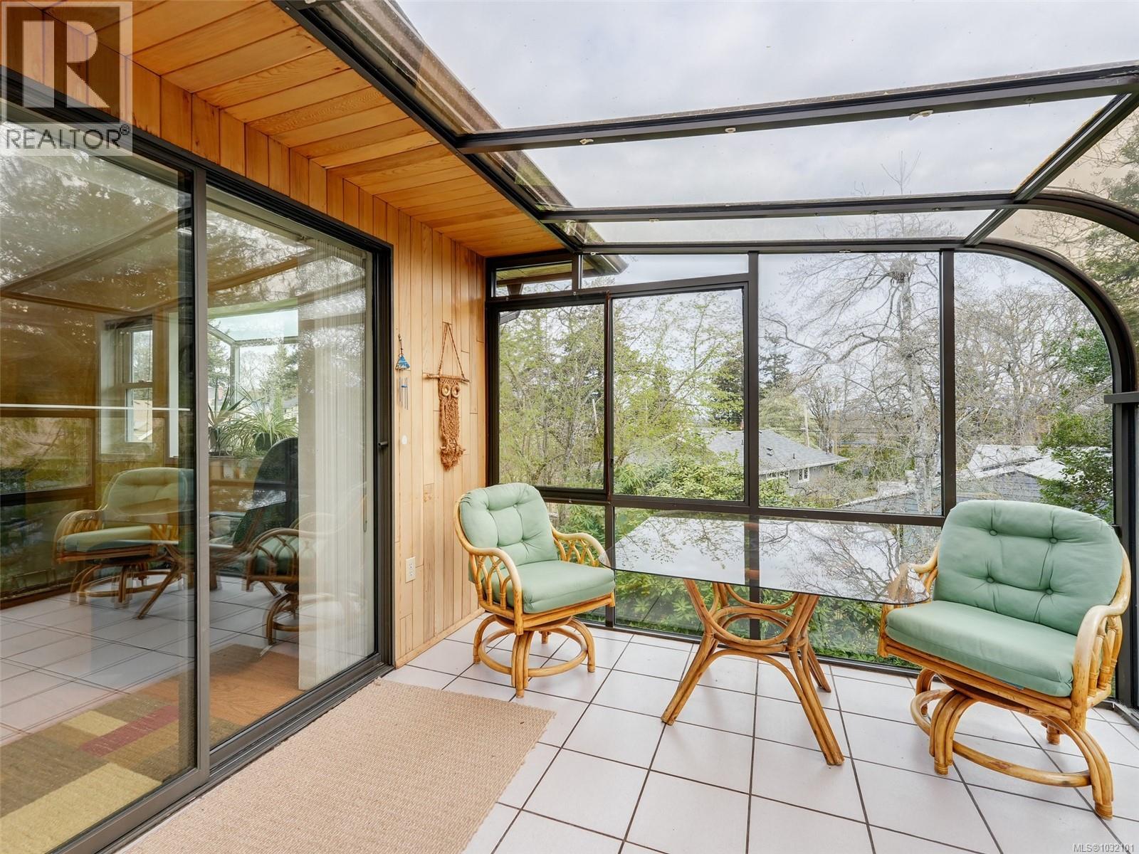 4007 HOLLYRIDGE PL - 33