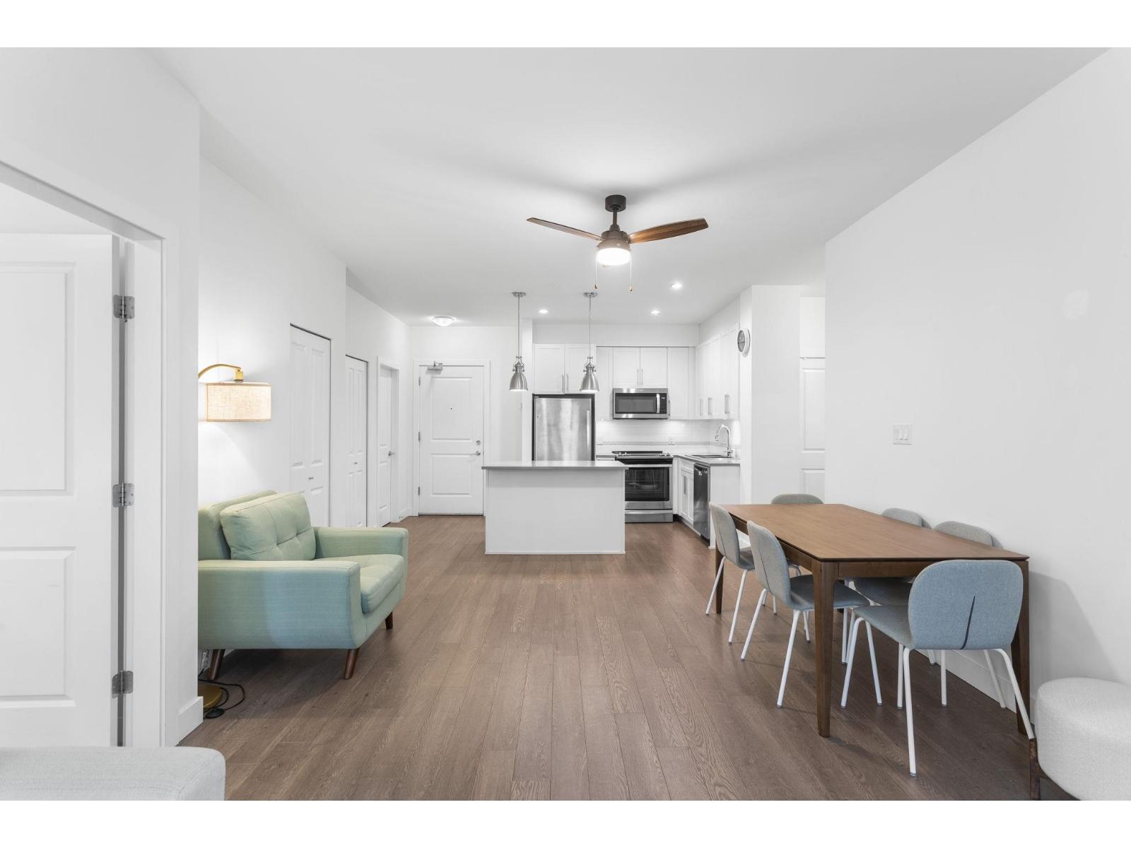 #304-8360 DELSOM Way, Delta