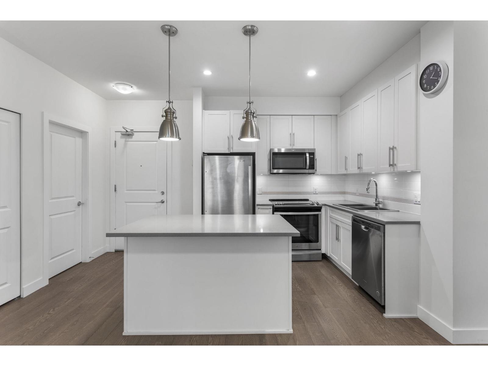 #304-8360 DELSOM Way, Delta