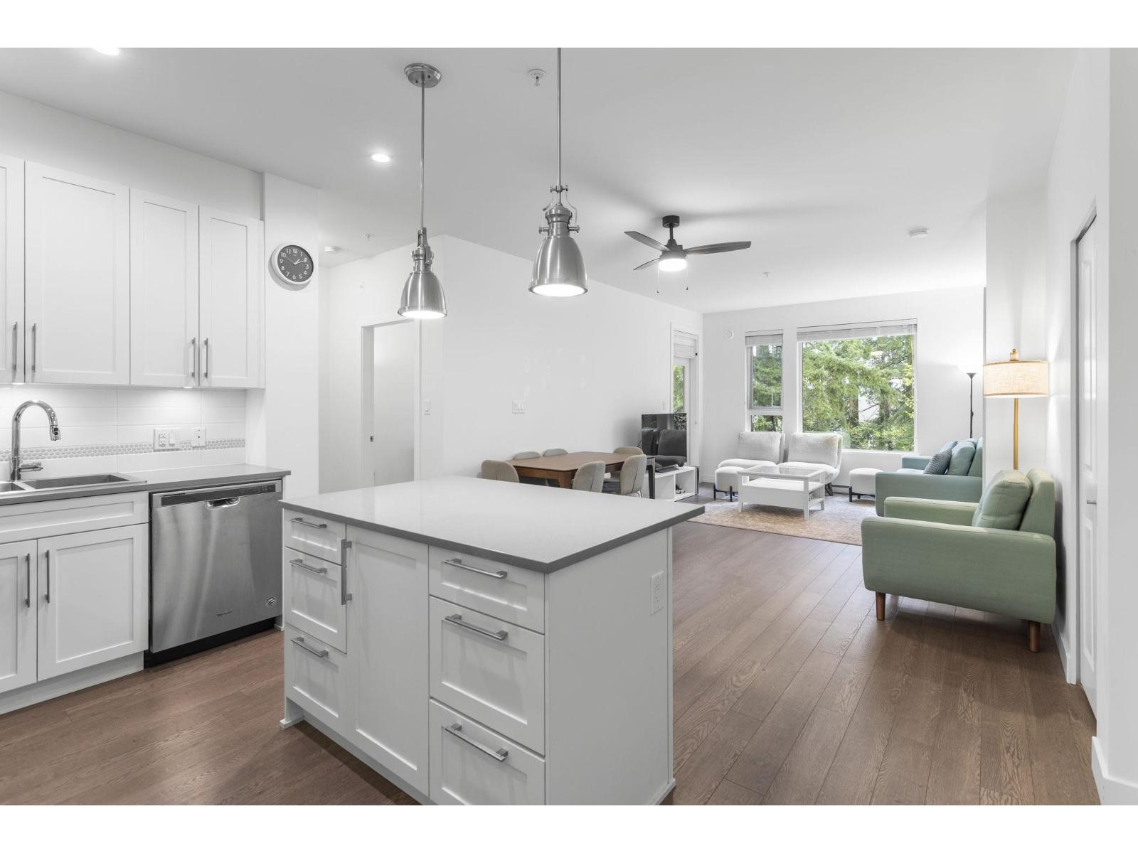 #304-8360 DELSOM Way, Delta