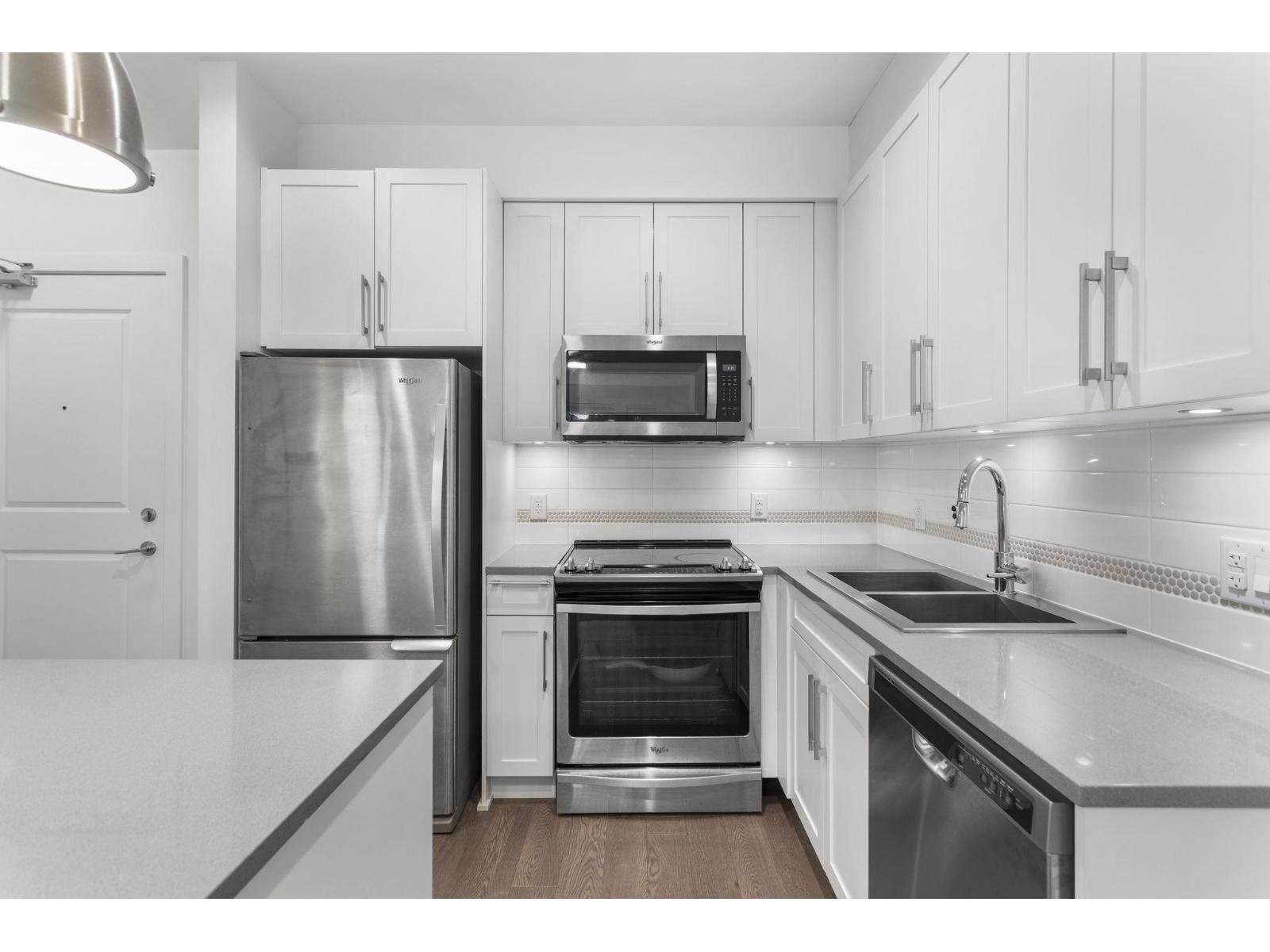 #304-8360 DELSOM Way, Delta