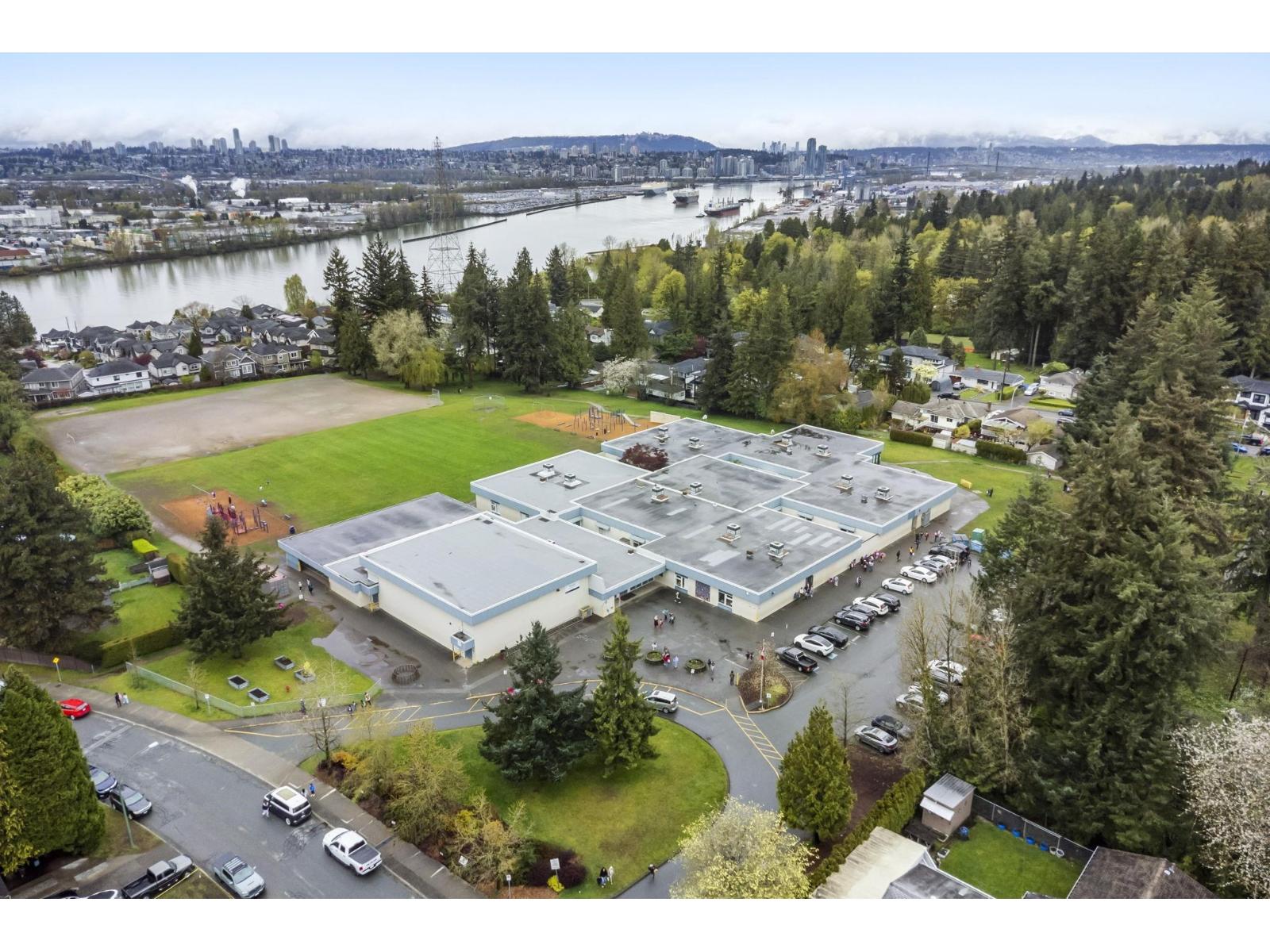 #304-8360 DELSOM Way, Delta