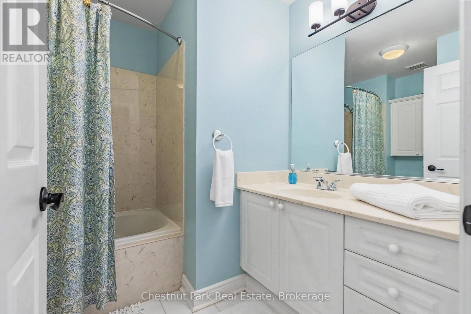 129 & 130 ISTHMUS BAY ROAD — photo 28