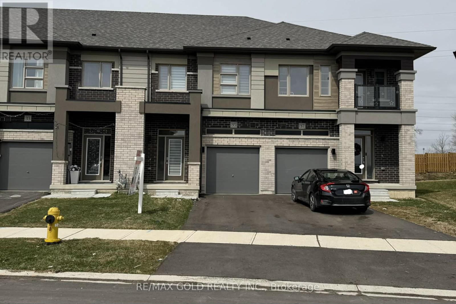 35 GEORGE BRIER DRIVE E