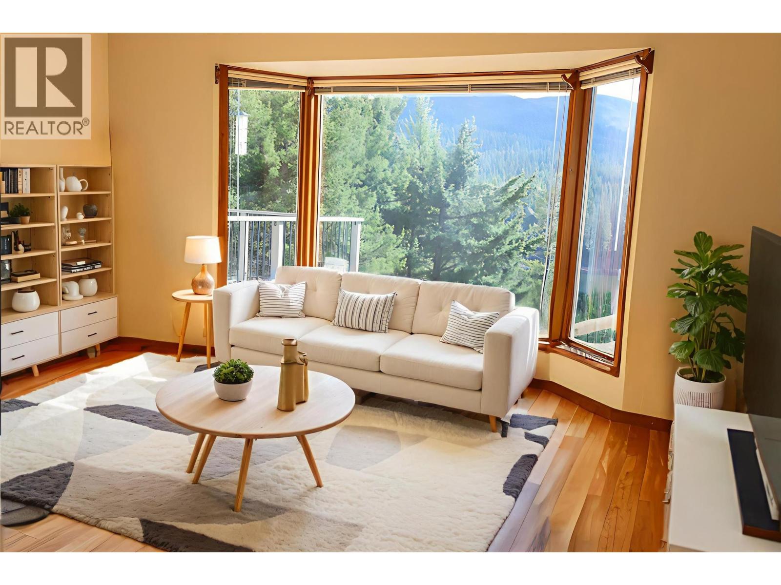 1920 LAKEVIEW DRIVE - 11