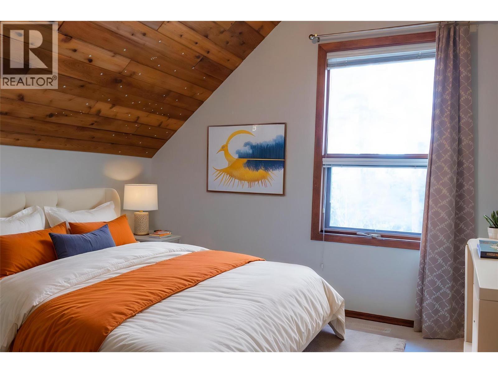 1920 LAKEVIEW DRIVE - 21