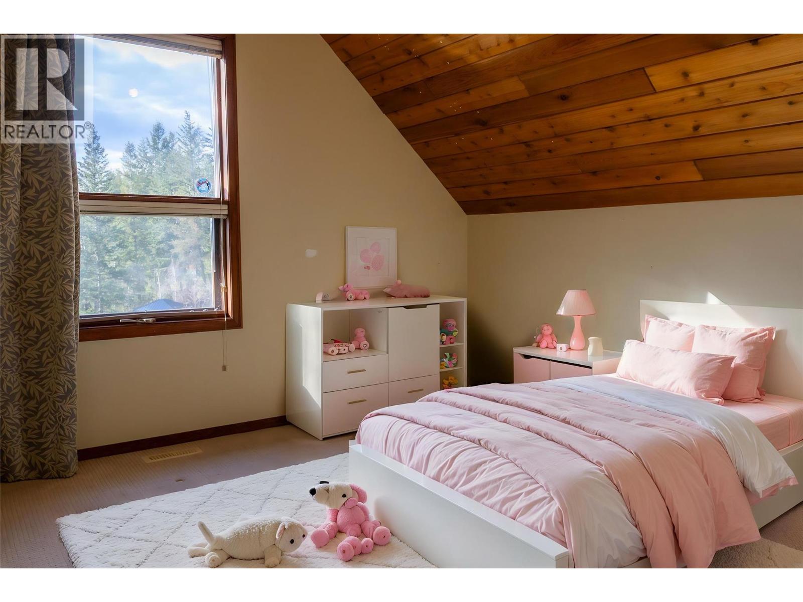 1920 LAKEVIEW DRIVE - 23