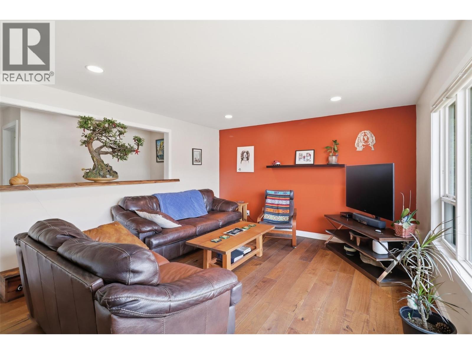 1893 WESTSYDE ROAD - 11