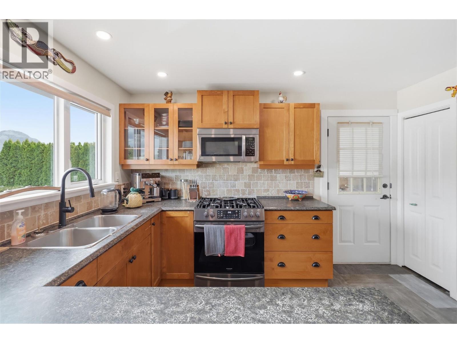 1893 WESTSYDE ROAD - 12