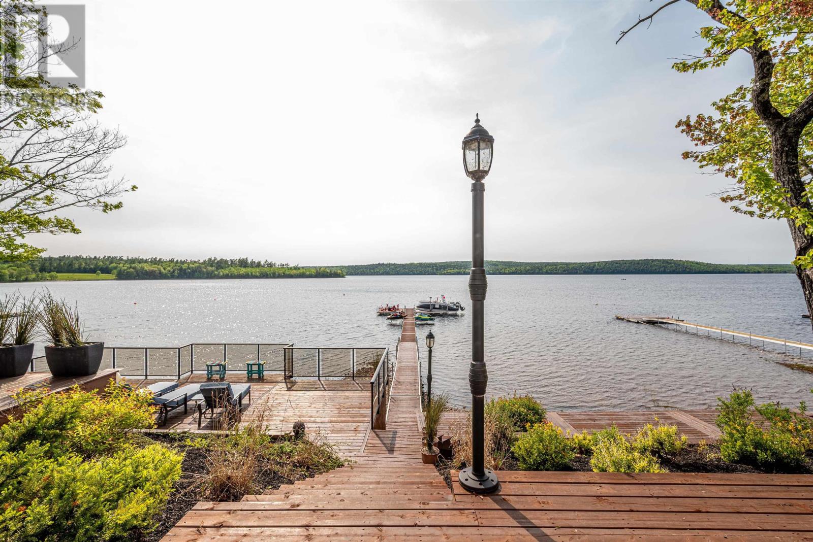 Property 43 of 49 of 22 Parkview Drive