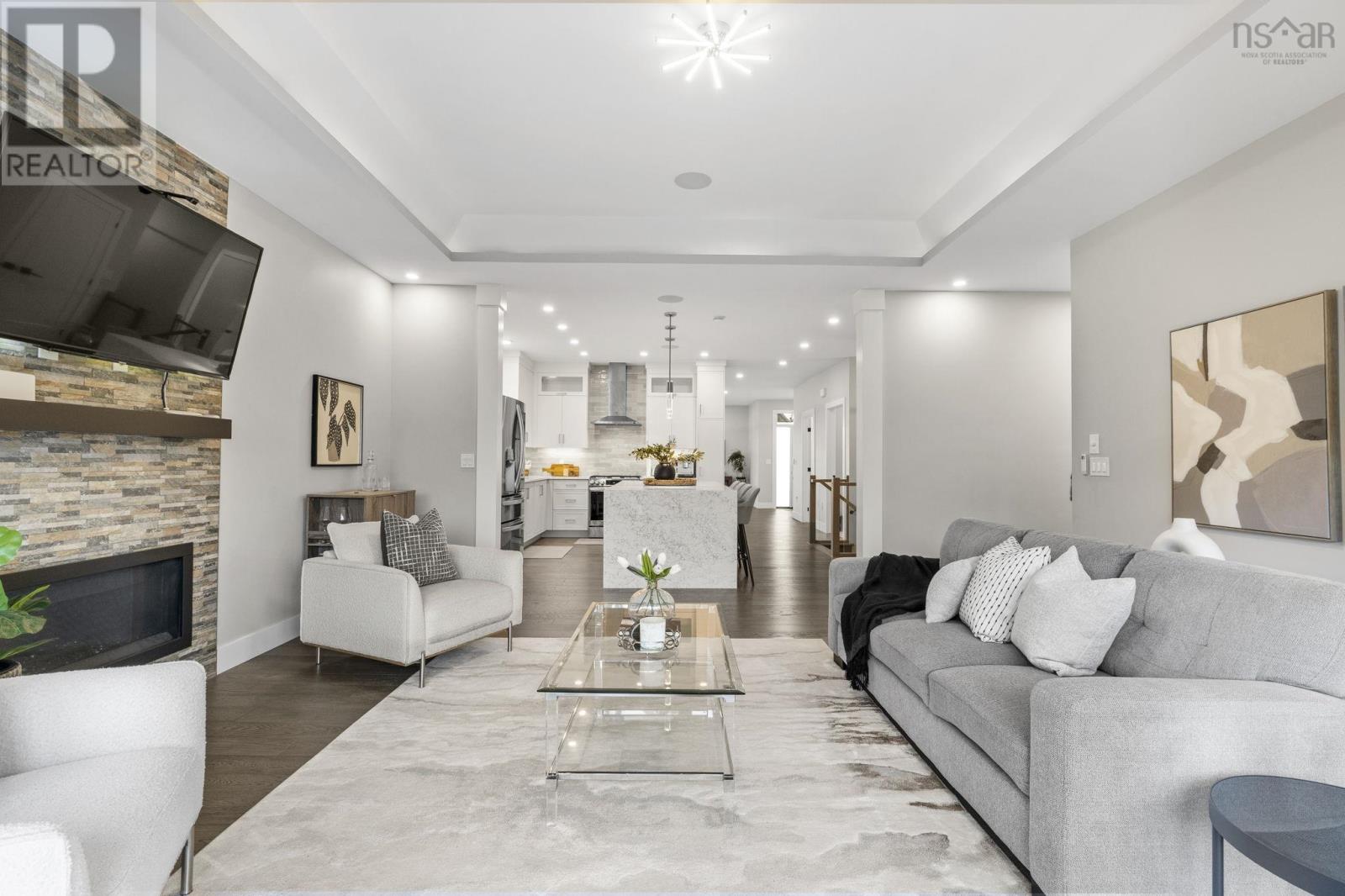 Property 18 of 51 of 90 Bradford Place