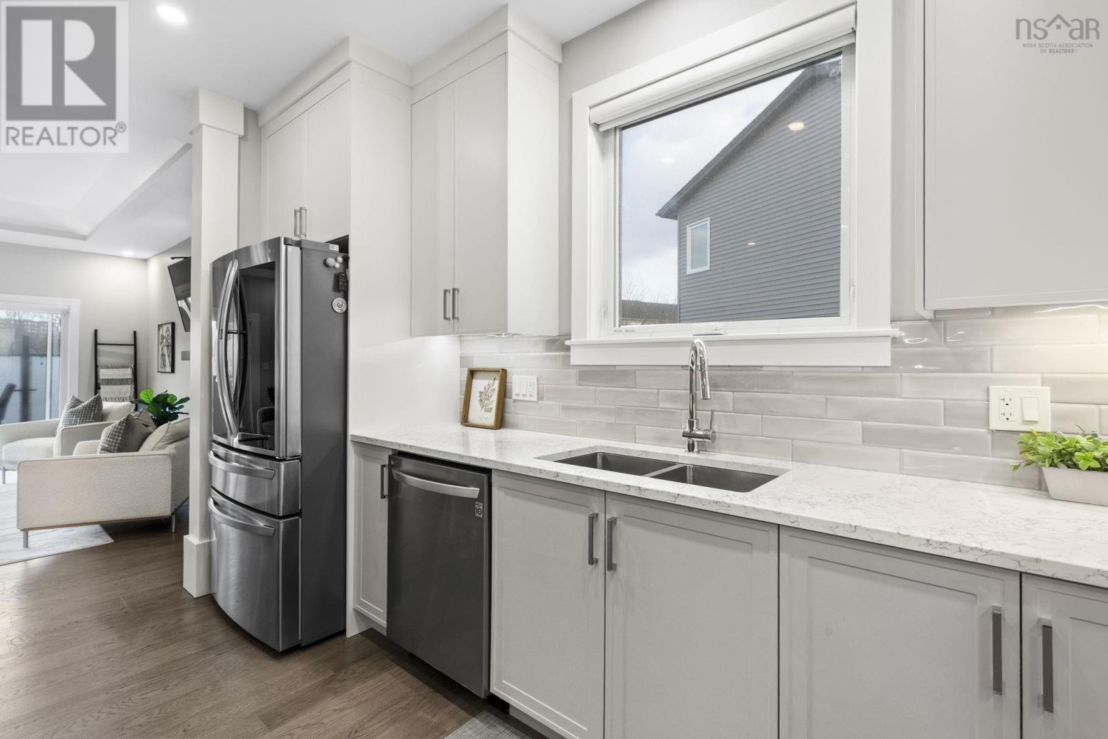 Property 13 of 51 of 90 Bradford Place