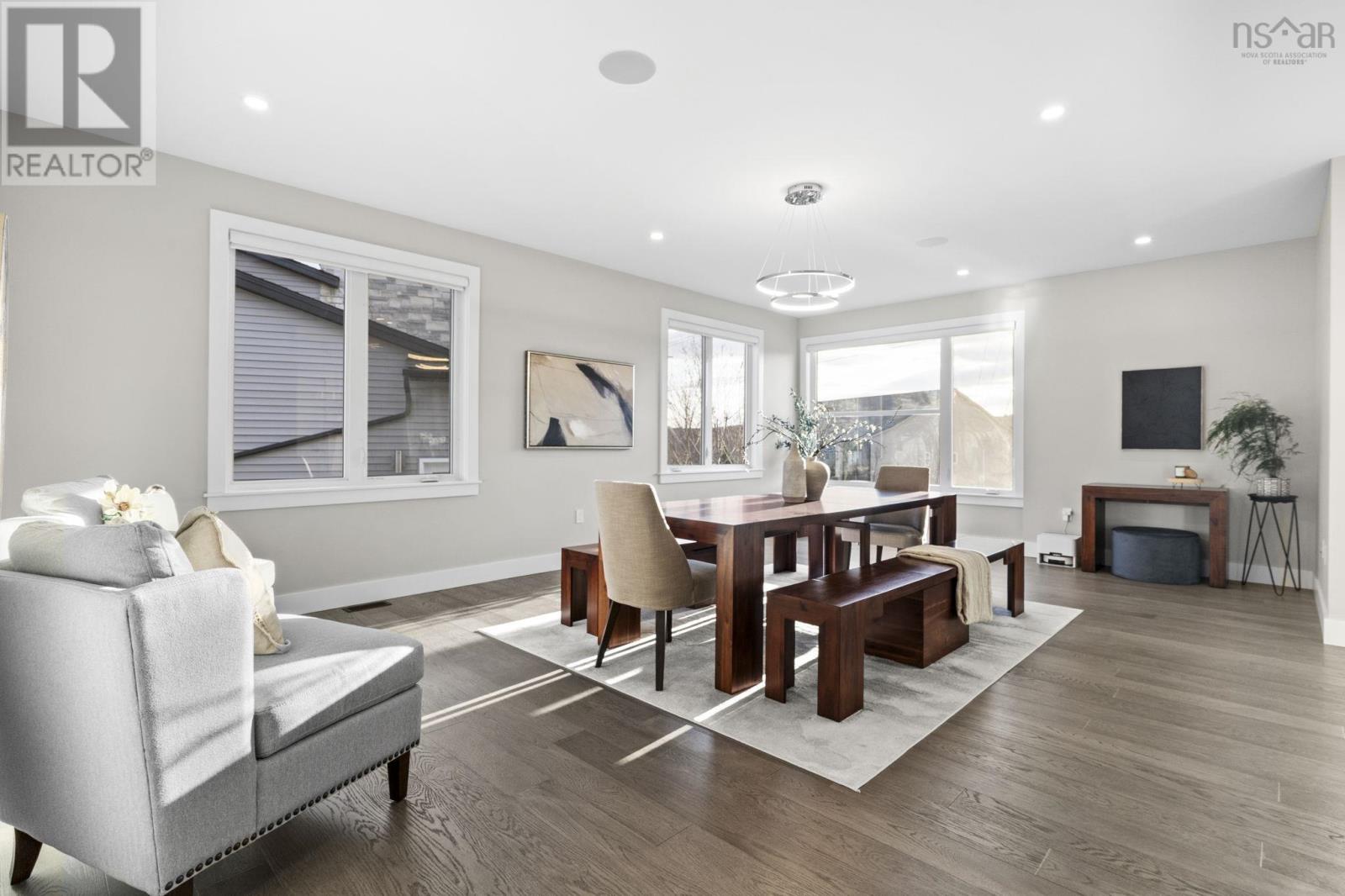 Property 3 of 51 of 90 Bradford Place