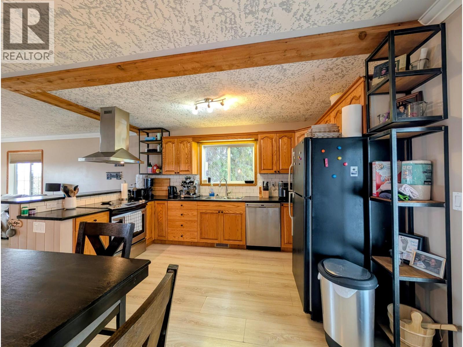 1475 CHESTNUT Street, Telkwa