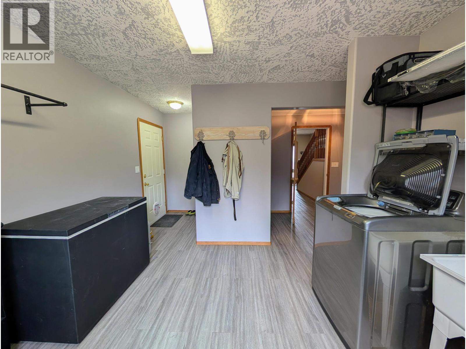 1475 CHESTNUT Street, Telkwa