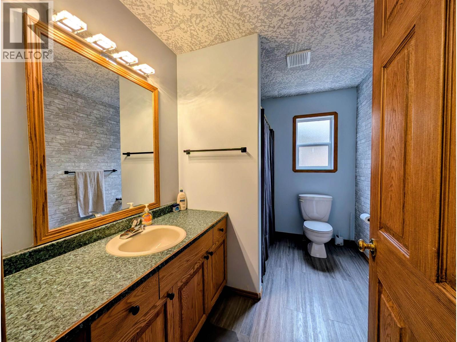 1475 CHESTNUT Street, Telkwa