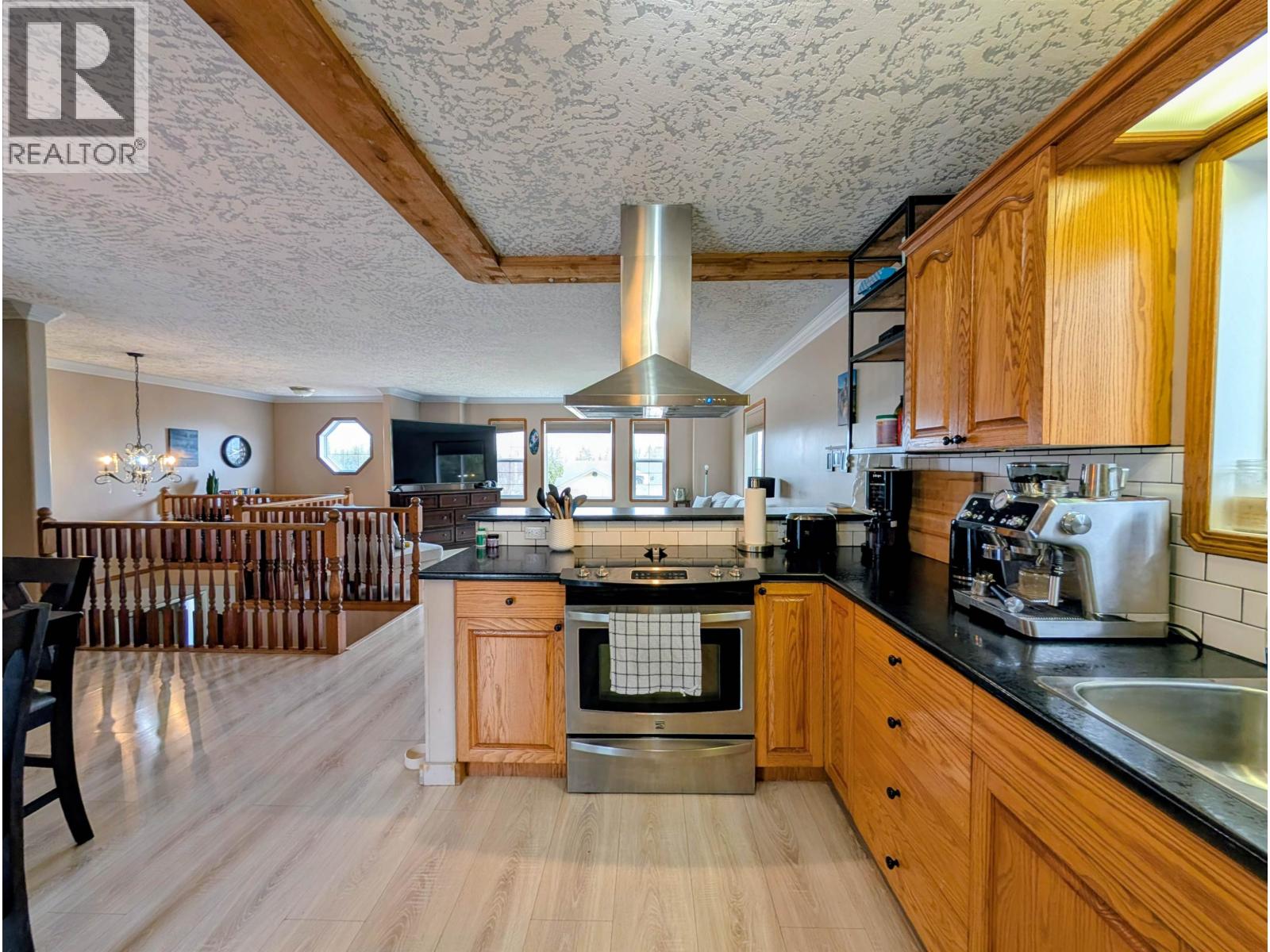 1475 CHESTNUT Street, Telkwa