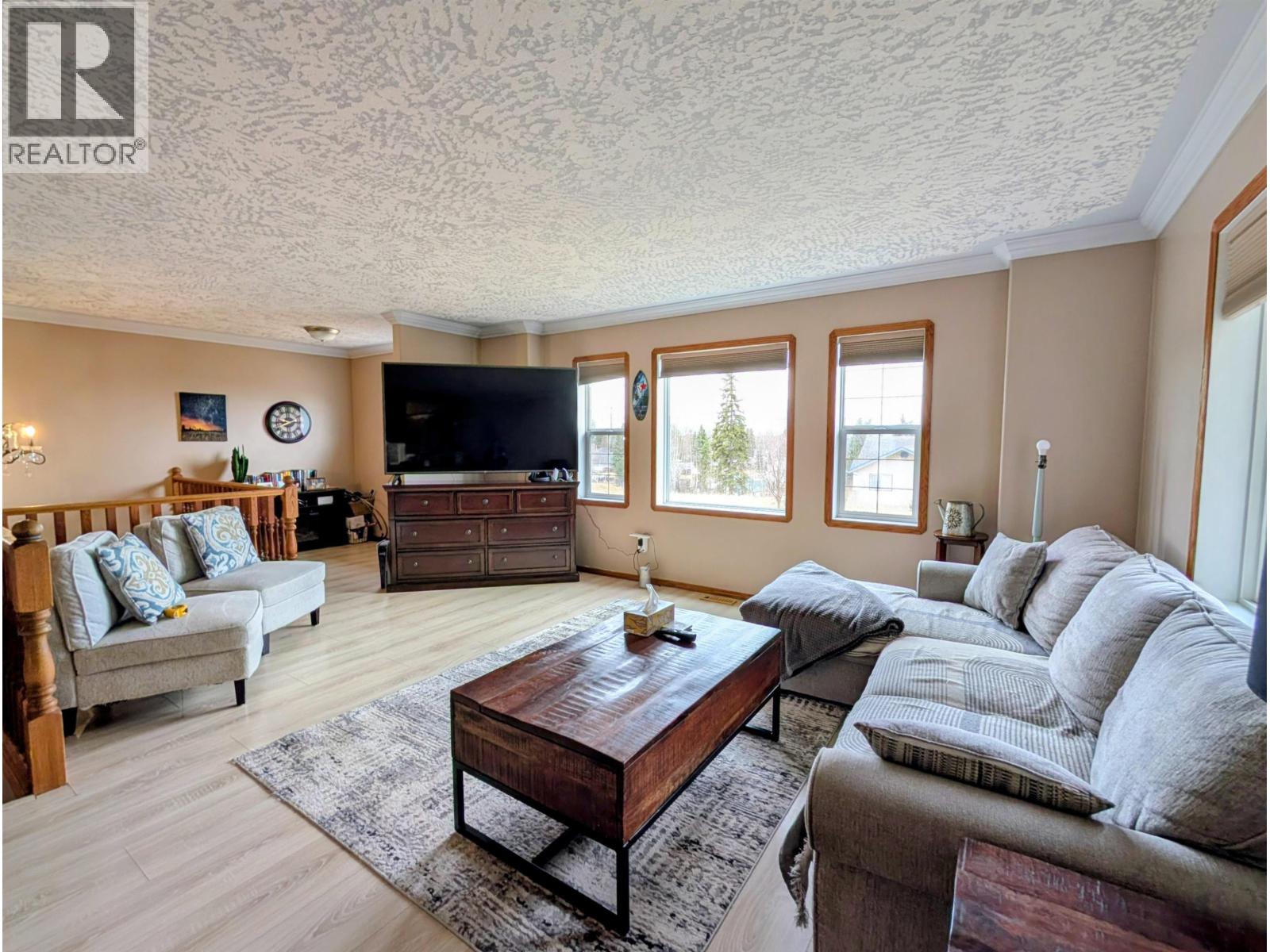 1475 CHESTNUT Street, Telkwa