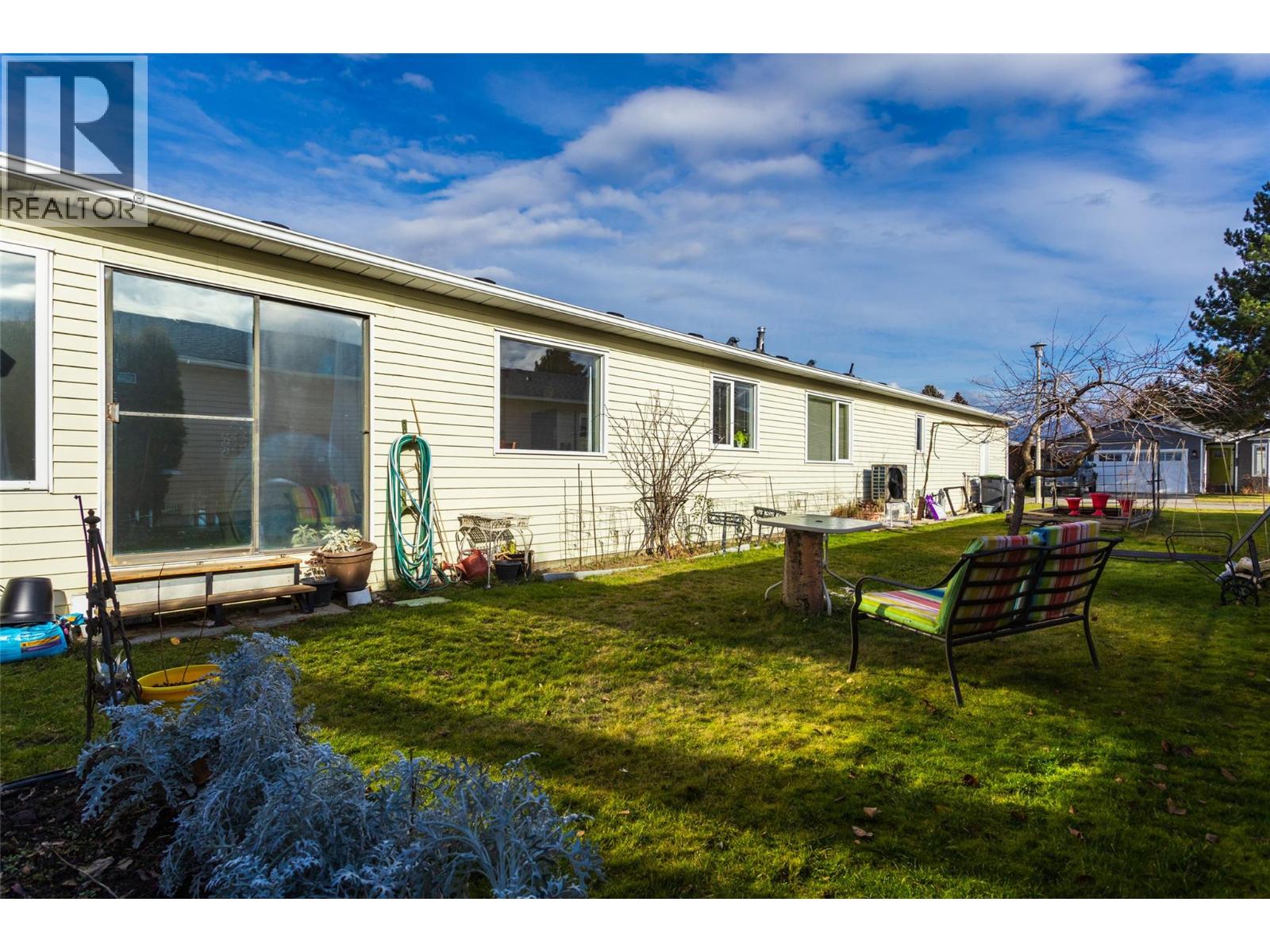 #527 1255 RAYMER AVENUE - 24