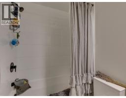8 533 E 3rd Street, North Vancouver, BC V7L1G4 Photo 17