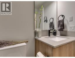 8 533 E 3rd Street, North Vancouver, BC V7L1G4 Photo 18