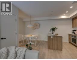 8 533 E 3rd Street, North Vancouver, BC V7L1G4 Photo 6